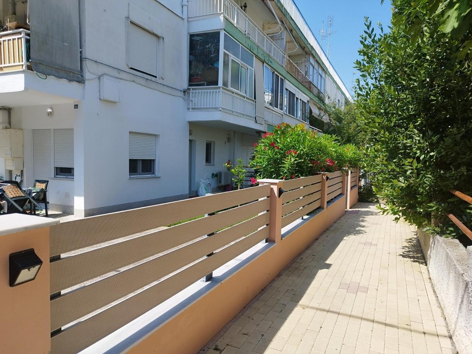 Renovated Apartment With Garden And Parking Space Peraía Exteriör bild